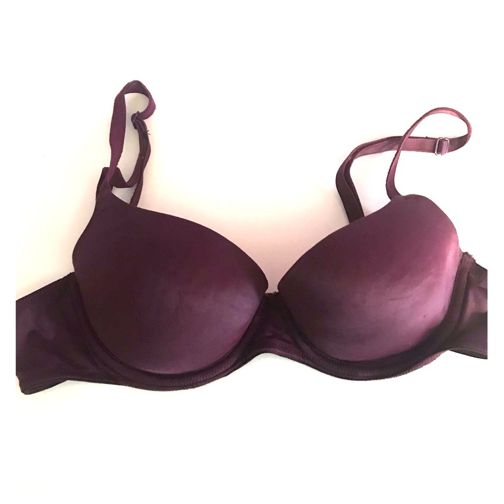 Victoria secrets pink bras